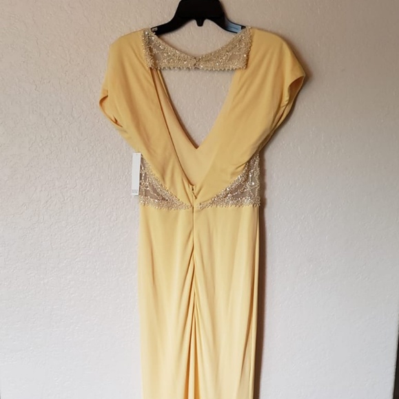 Dress - Picture 2 of 8